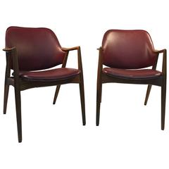 Handsome Pair of Jens Risom Burgundy Leather Armchairs, circa 1970