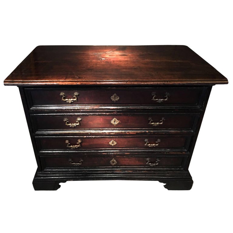 Antique Italian Chest of Drawers in Dark Walnut, 18th Century For Sale ...