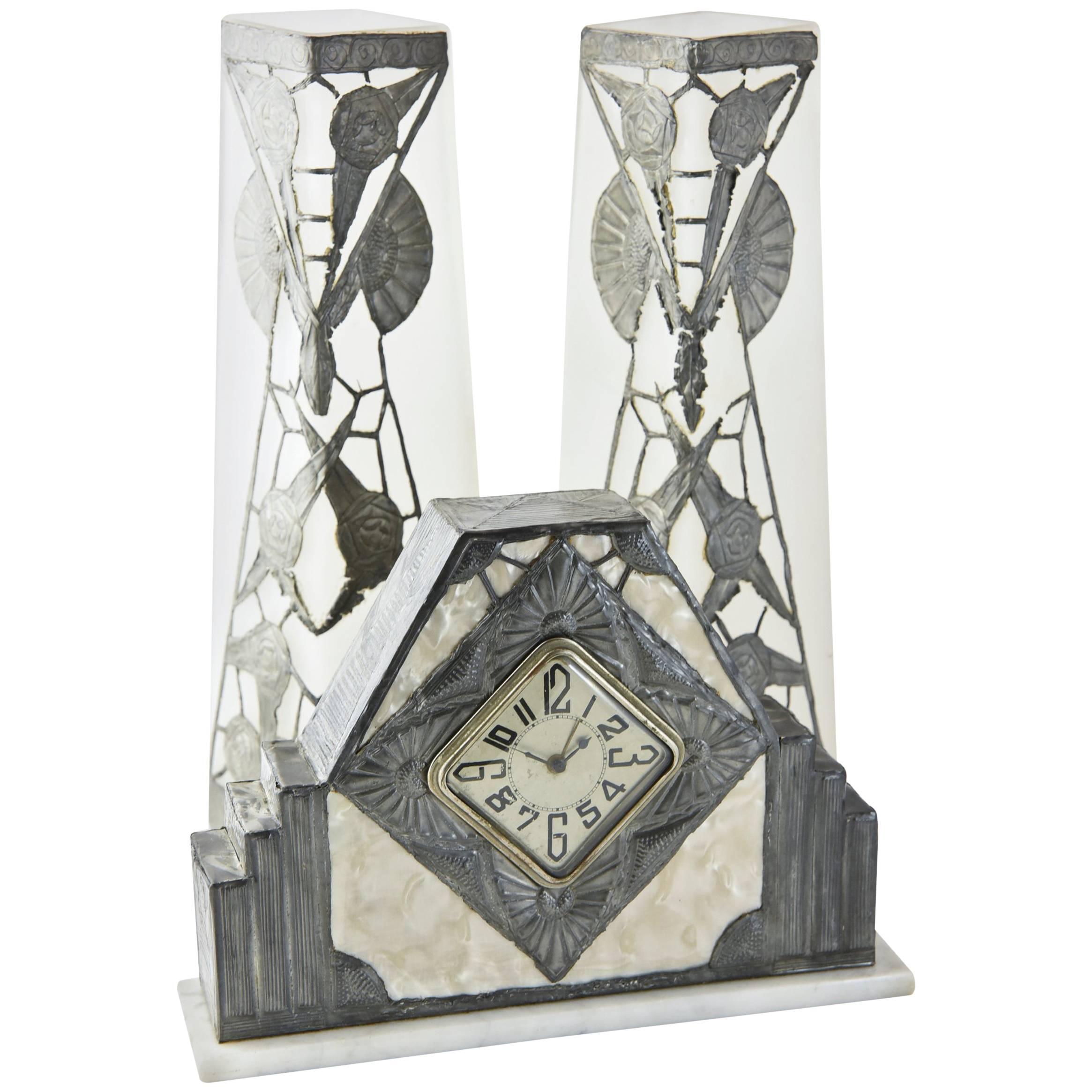 Set di orologi e vasi in stile Art Nouveau francese di R. Ragu in vendita