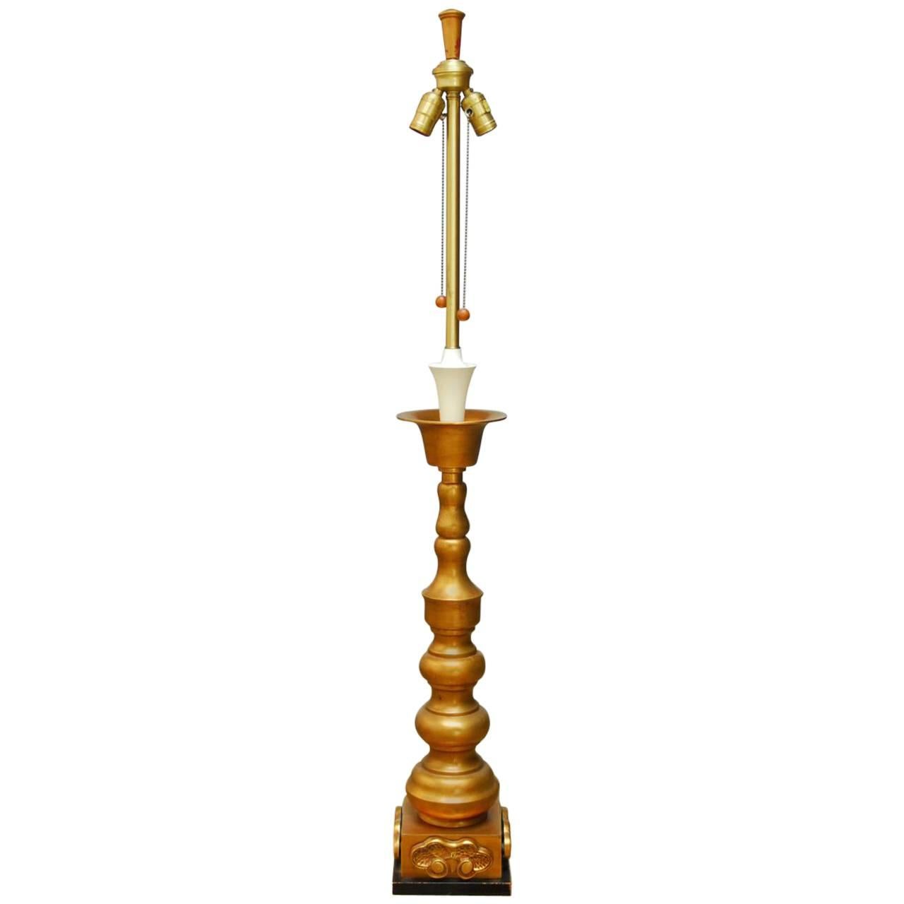 Grande lampe de bureau en bois doré de style pagode par Marbro