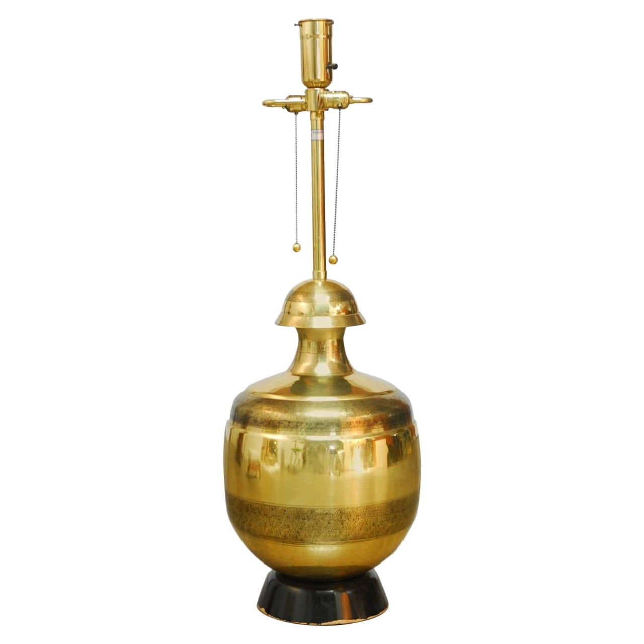 Lampada monumentale indiana in ottone acidato di Marbro