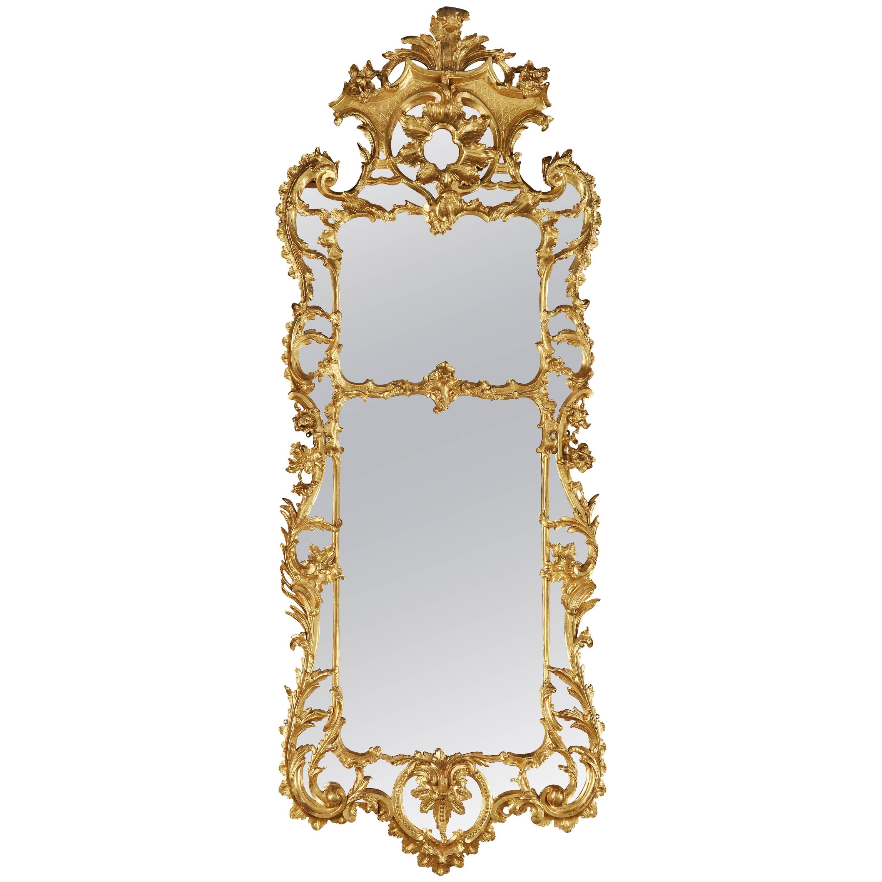Grand miroir anglais en bois doré du XVIIIe siècle de style