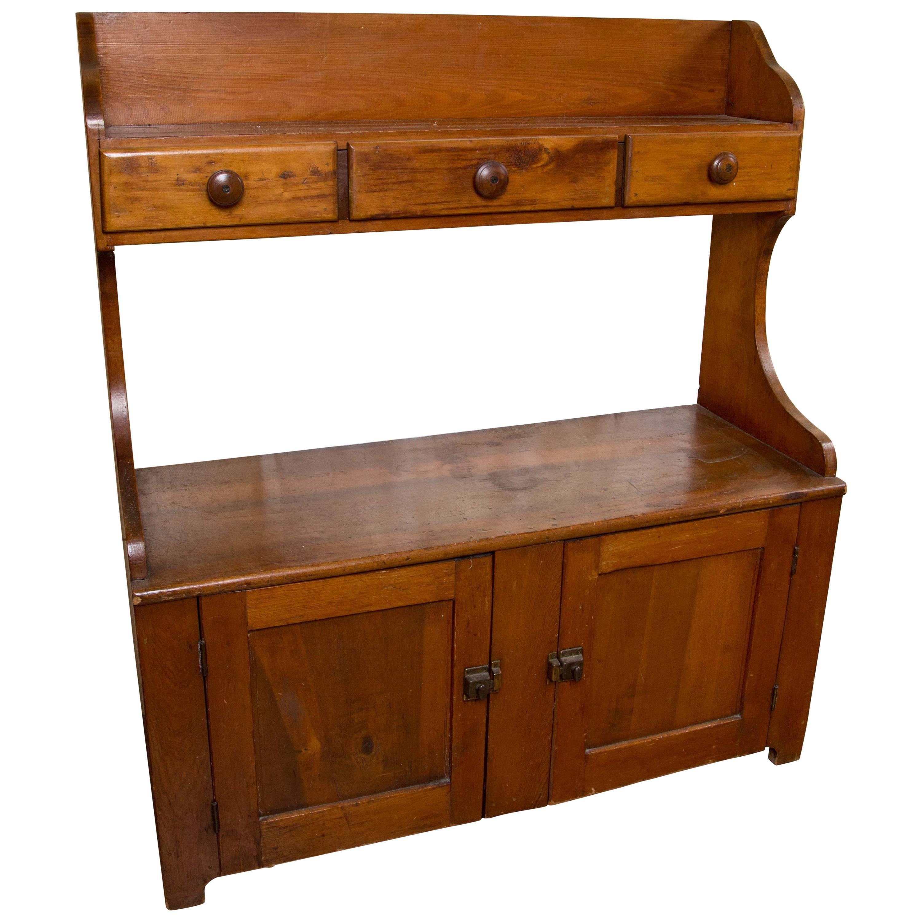 19th Century Pennsylvania Pine Bucket Bench