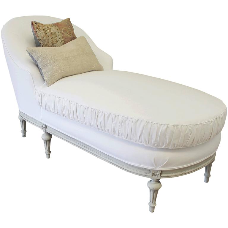 Antique Louis XVI Style French Chaise Longue in Belgian Linen
