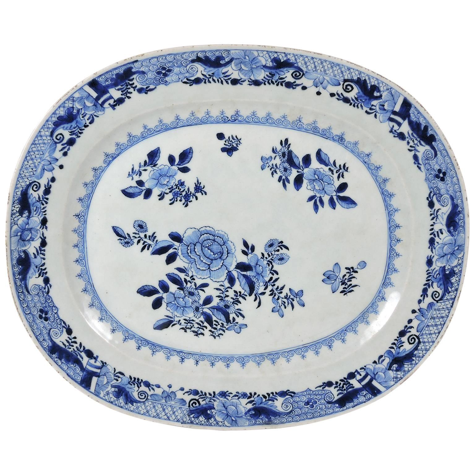 18th Century Qianlong Chinese Blue and White Porcelain Platter For Sale
