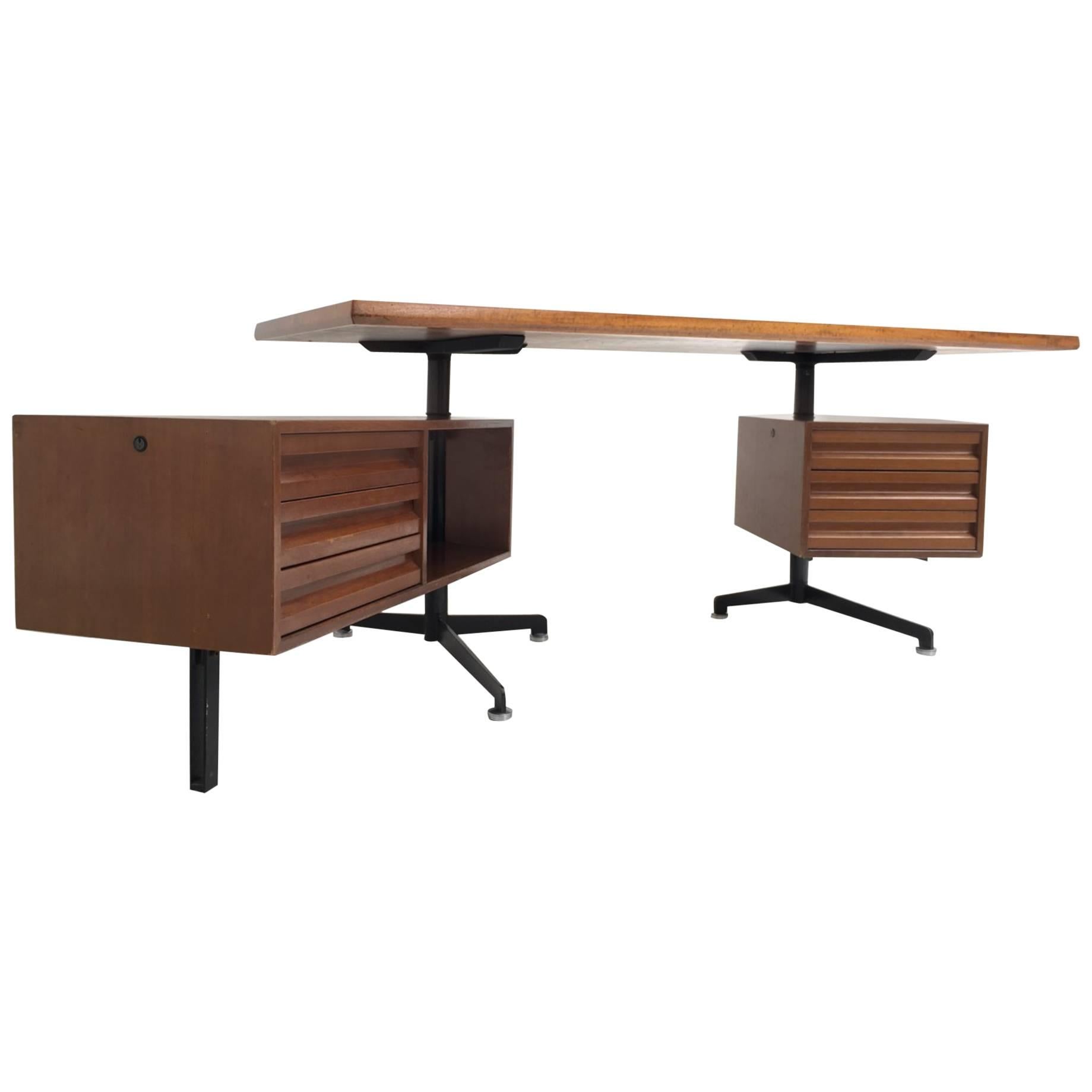 Beautiful T95 'Direzionale' Desk with Swivel Drawer Units, Osvaldo Borsani, 1956