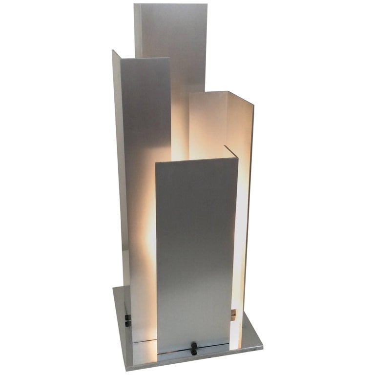 Skulpturale Tischlampe Aluminium und Verchromter Stahl, Italien, um 1970 1