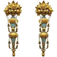 Pair of 1950s Carved Giltwood Italian Style Four-Light Wall Sconces by Masa 9