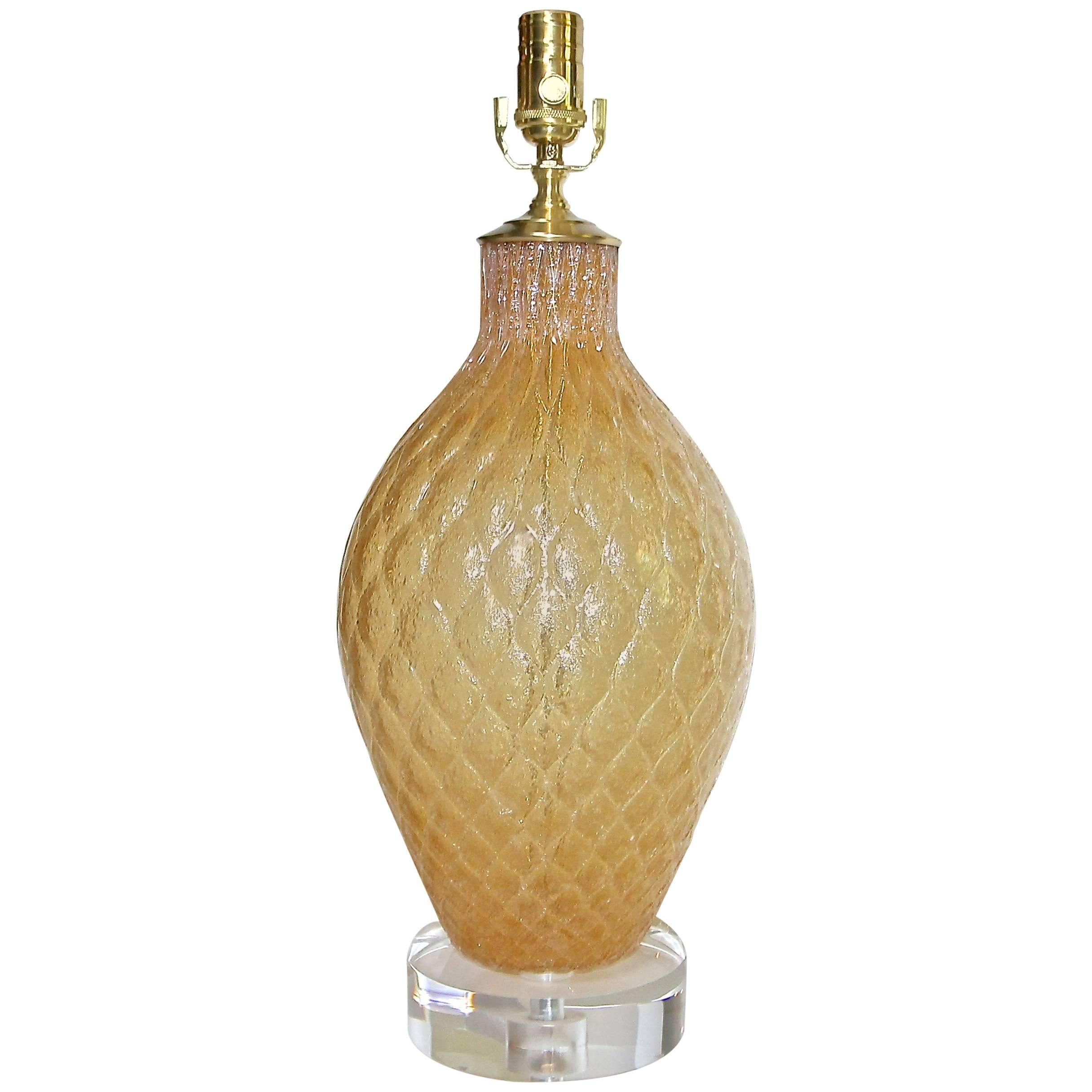 Murano Amber Glass Galliano Ferro Diamond Pattern Table Lamp For Sale