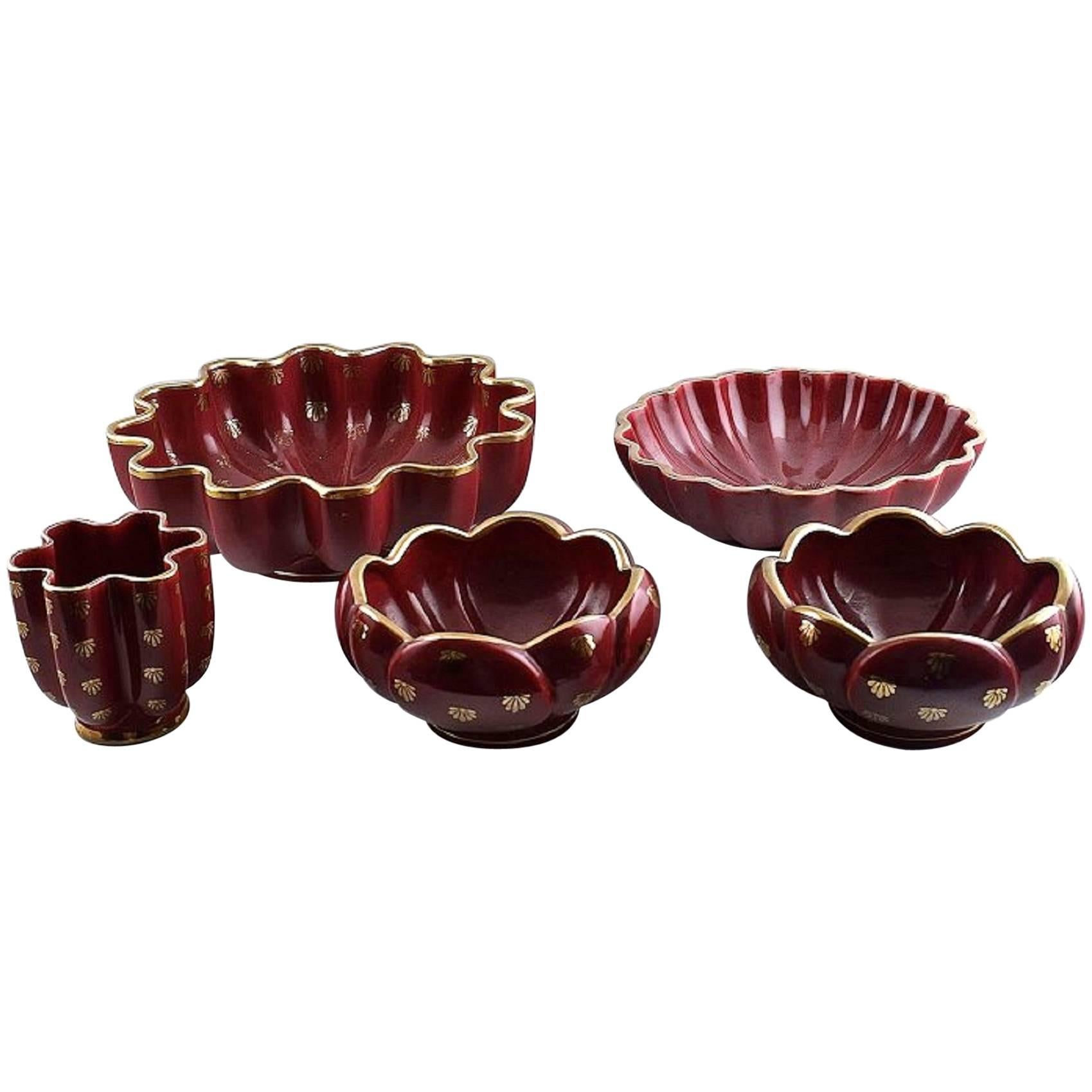 Kollektion von „Rot Rubin“-Keramik mit roter Glasur und Gold, Upsala-Ekeby, Gefle