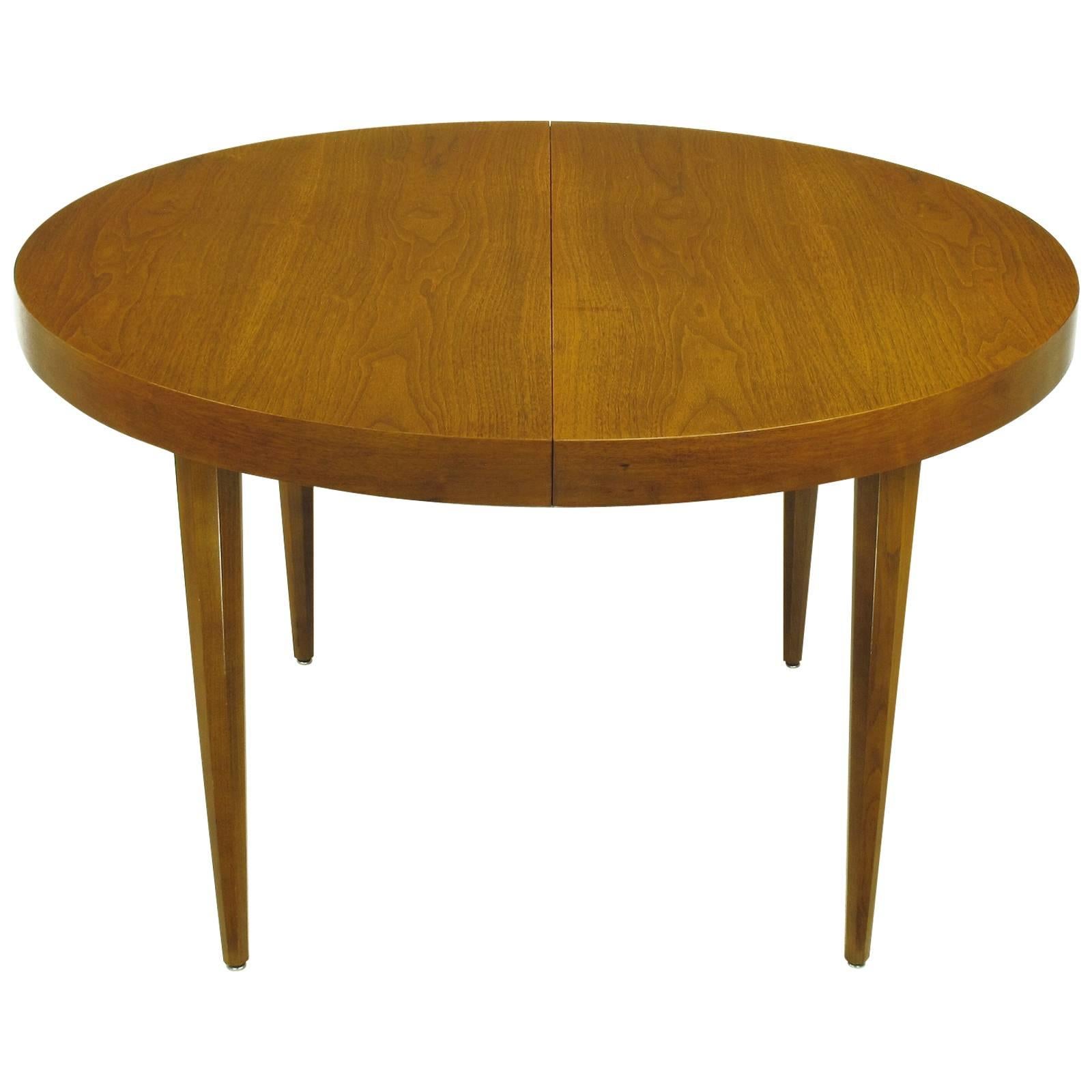 Sleek Modern Walnut Dining Table in the Style of T.H. Robsjohn-Gibbings