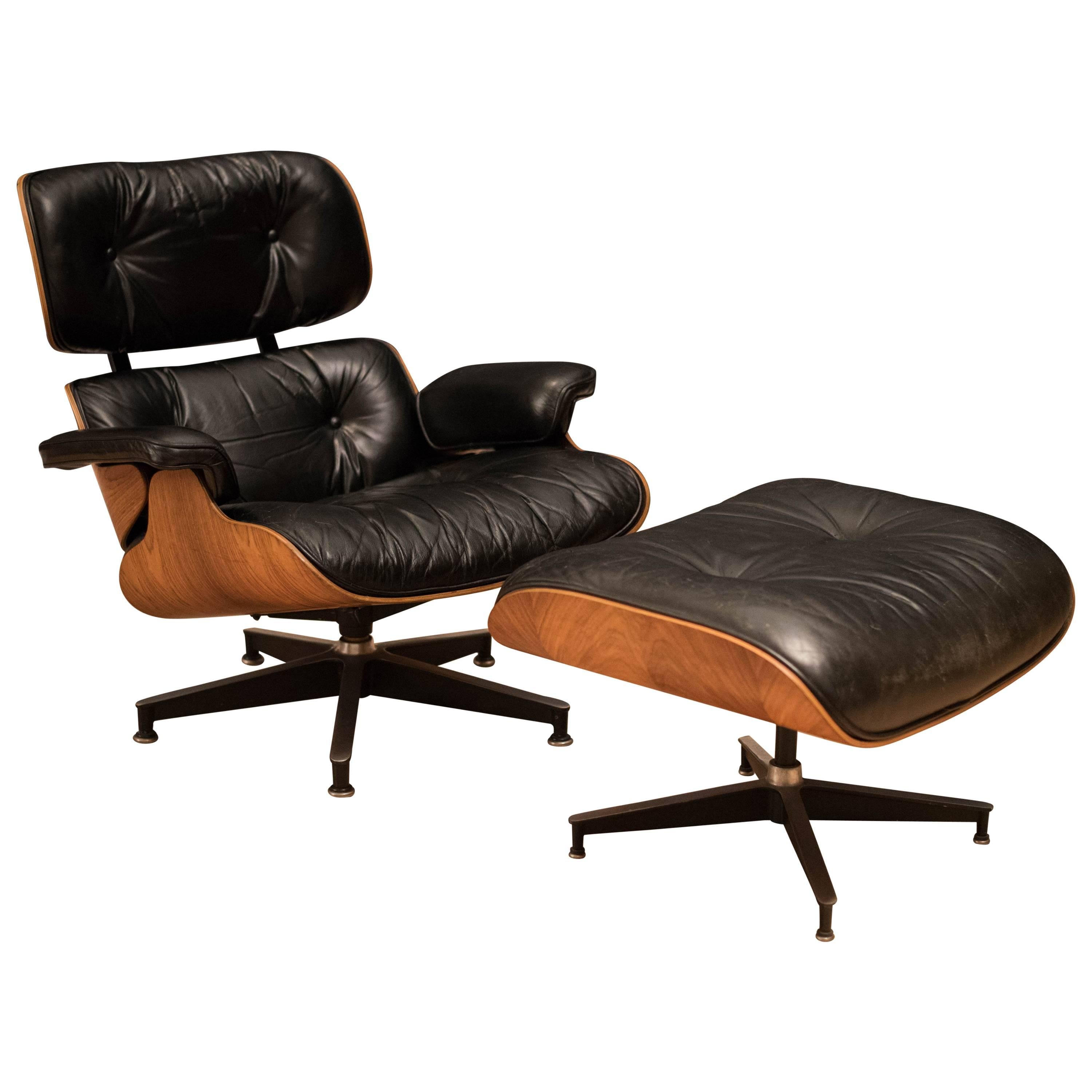 Vintage Charles and Ray Eames Rosewood 670 Lounge Chair and 671 Ottoman