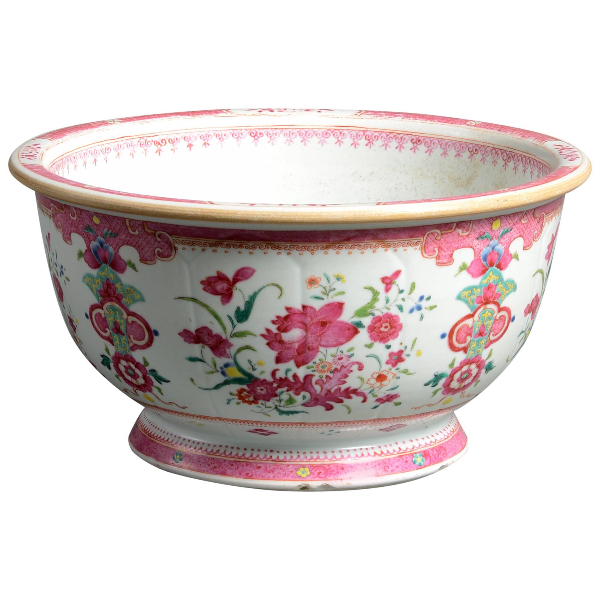 Early 19th Century Famille Rose Porcelain Bowl