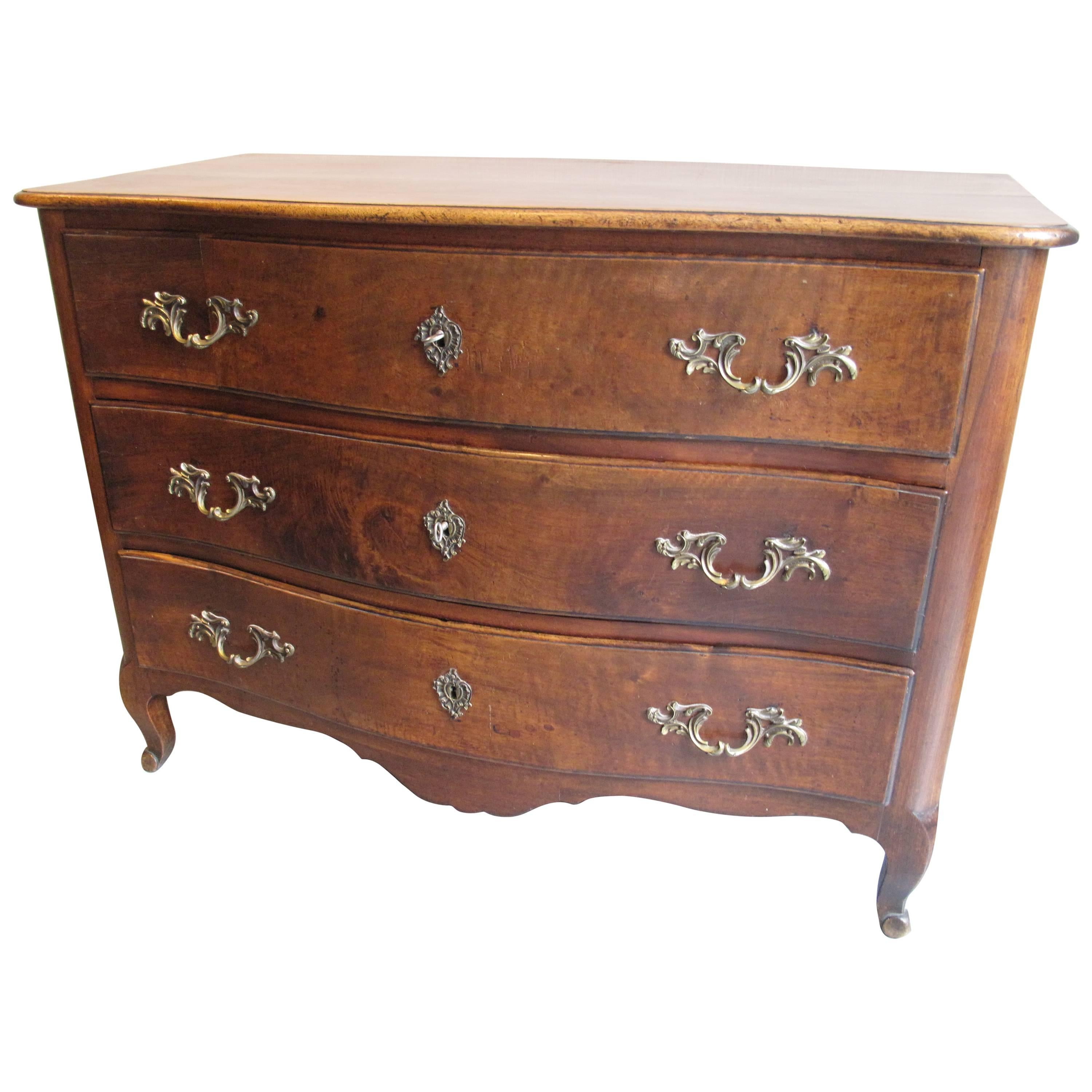 Jean François Hache, Commode en noyer de Grenoble