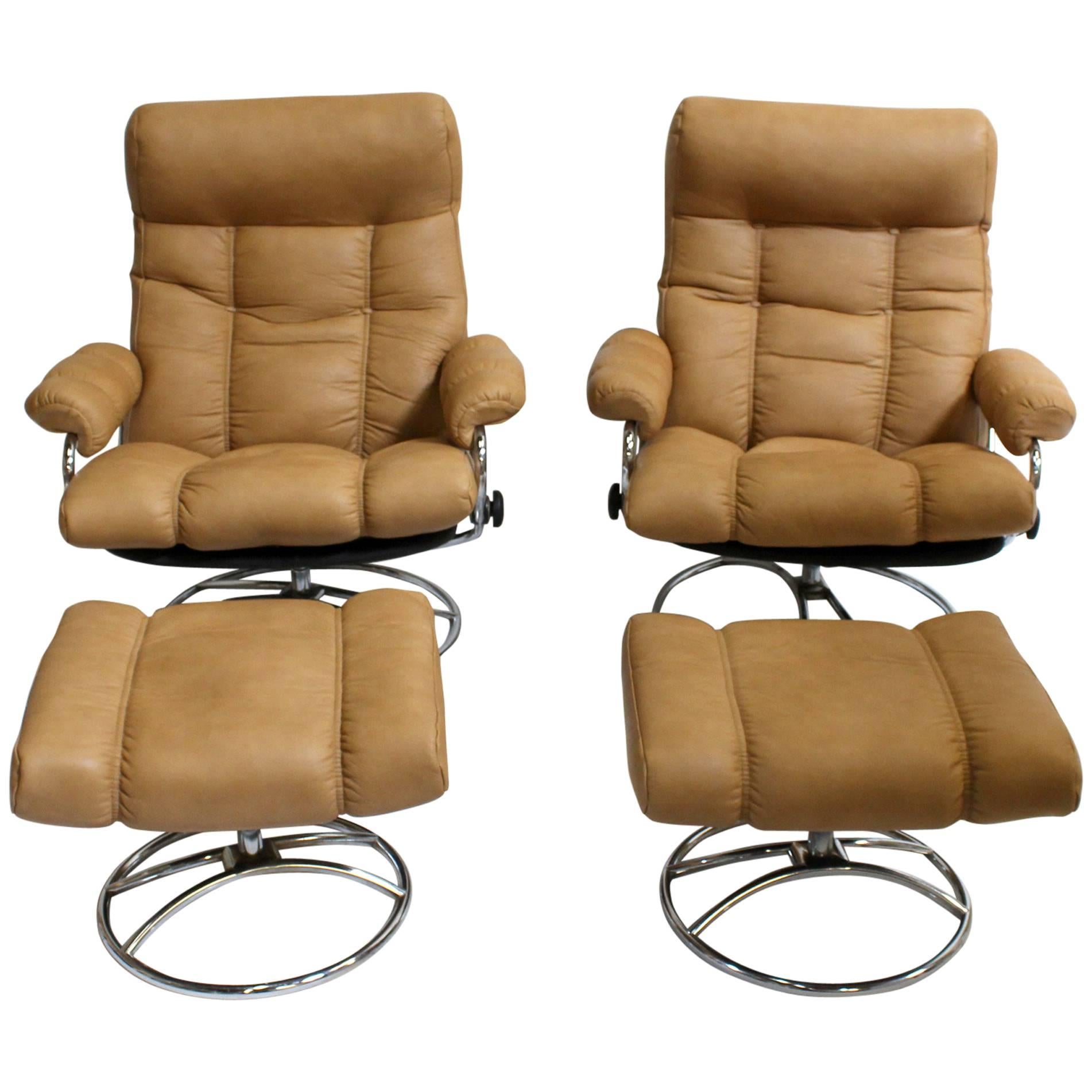 Scandinavian Mid-Century Modern Reclining Lounge Chairs and Ottomans by Ekornes