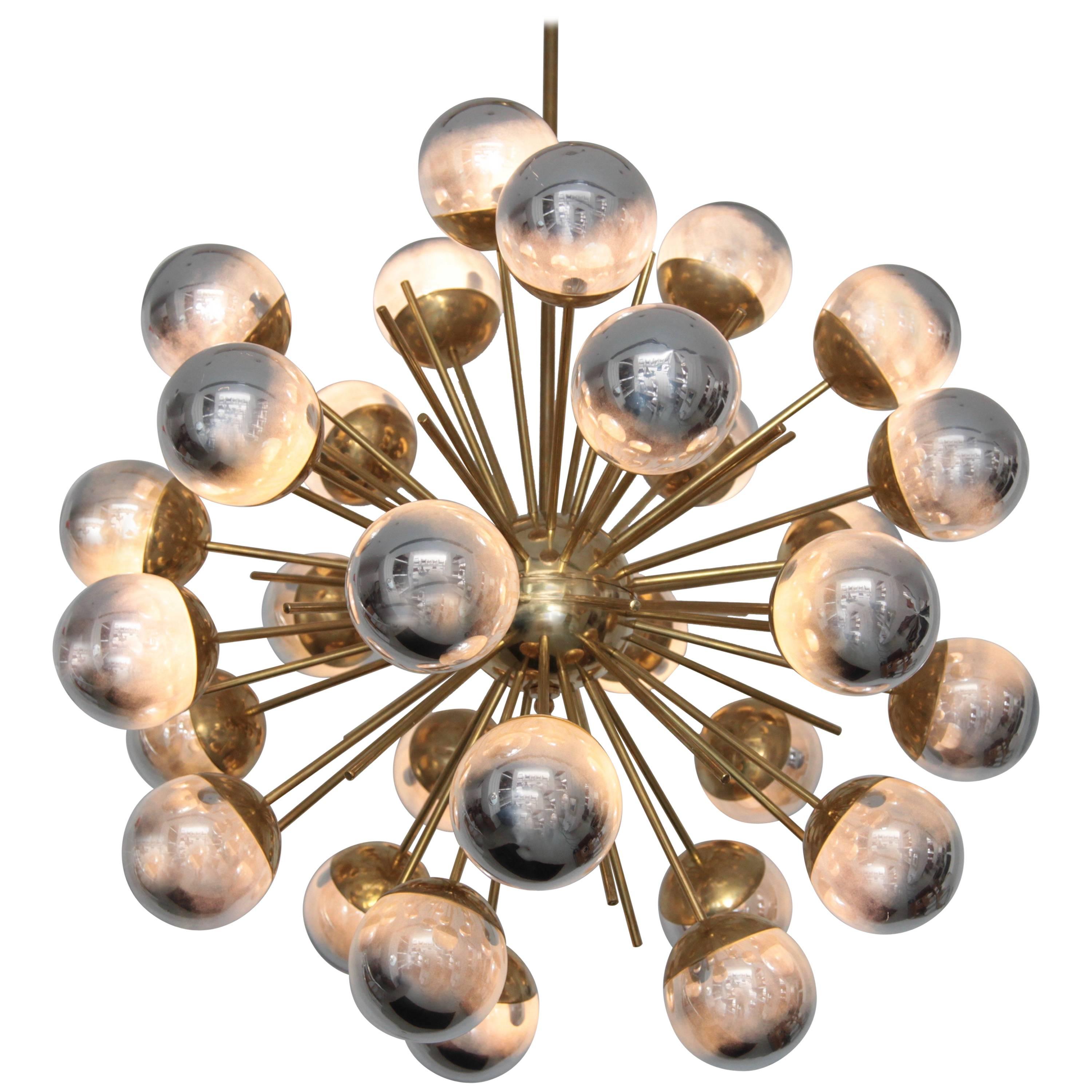 Exceptional Huge Sputnik Murano Glass and Brass Chandelier For Sale