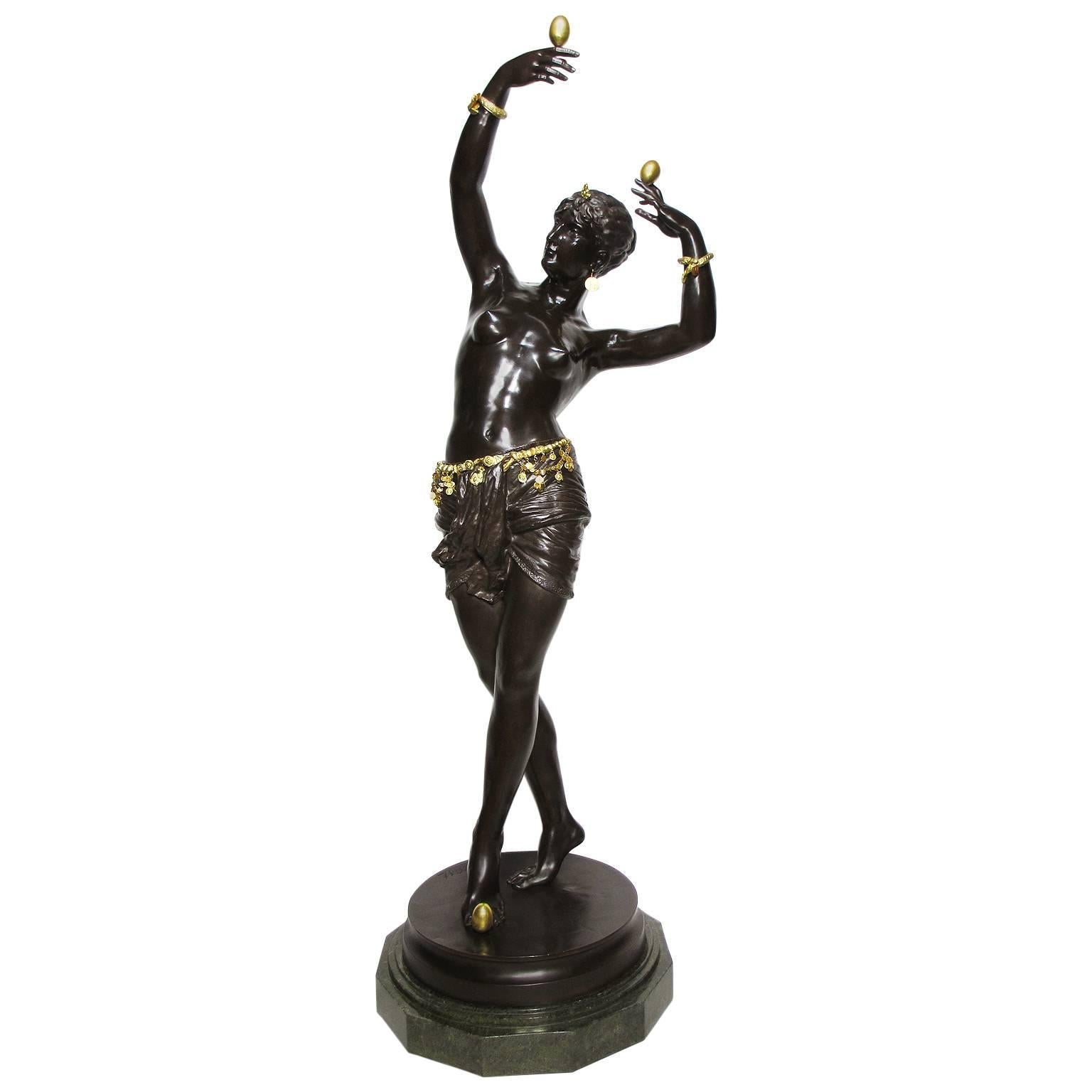 Französische lebensgroße Bronze „La Danse des Oeufs“ aus dem 19. Jahrhundert von Gustave-Louis Nast im Angebot