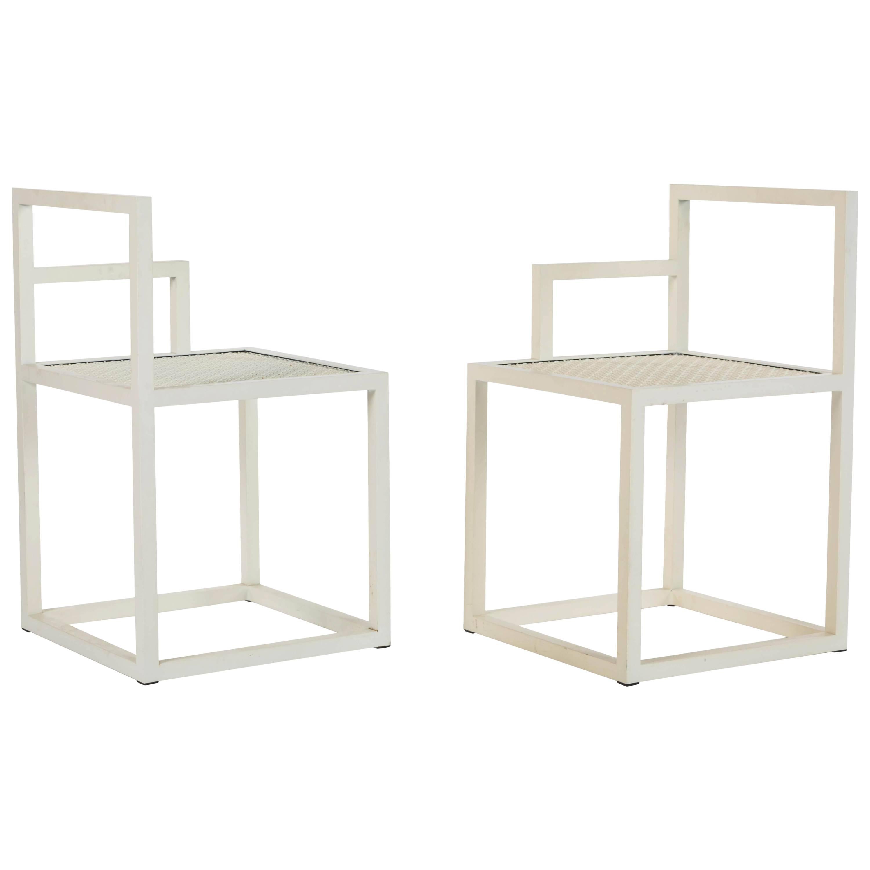Paar weiße moderne Sol-Stühle aus pulverbeschichtetem Stahl von Jonathan Nesci