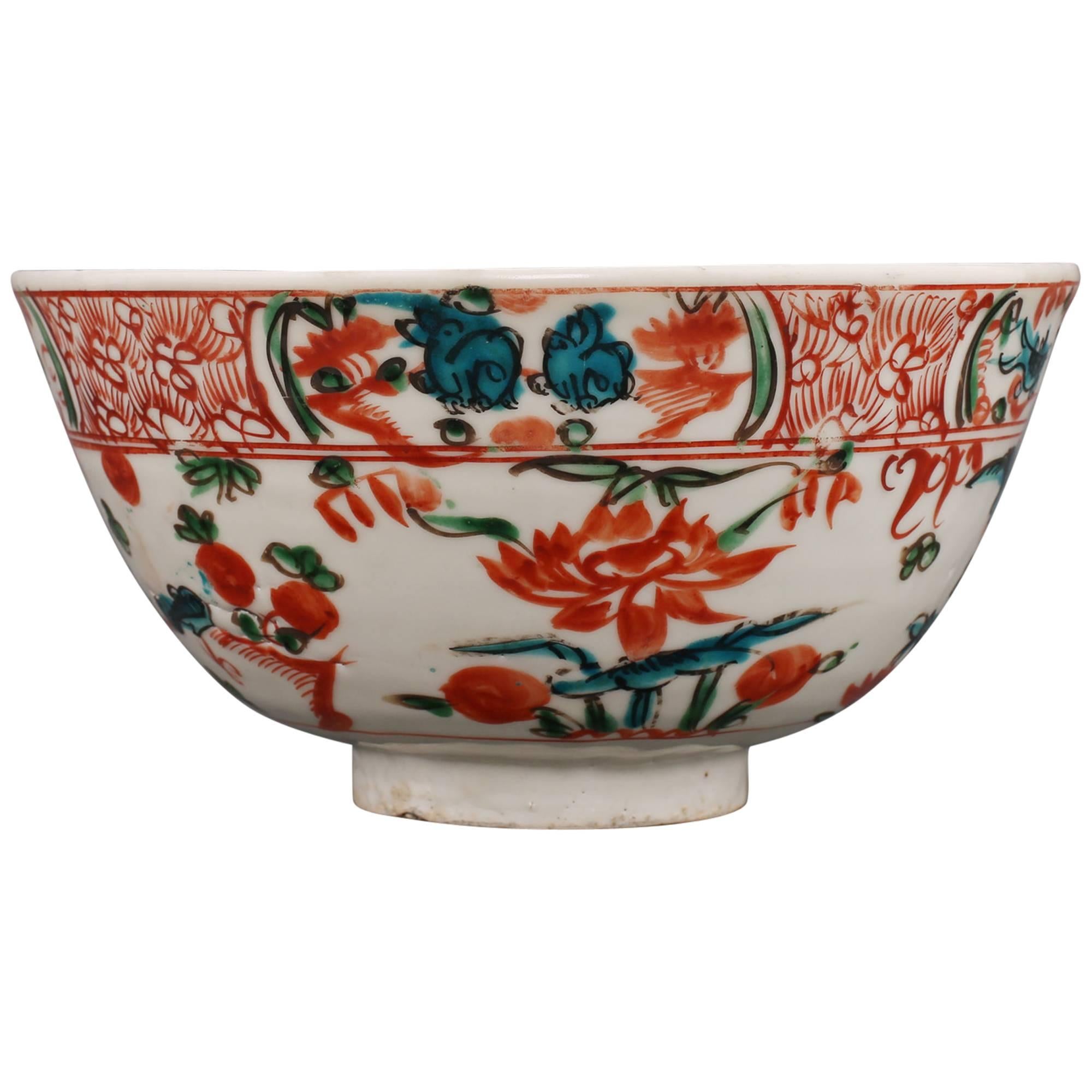 Swatow Chinese Porcelain Wucai Bowl, 16th Century For Sale