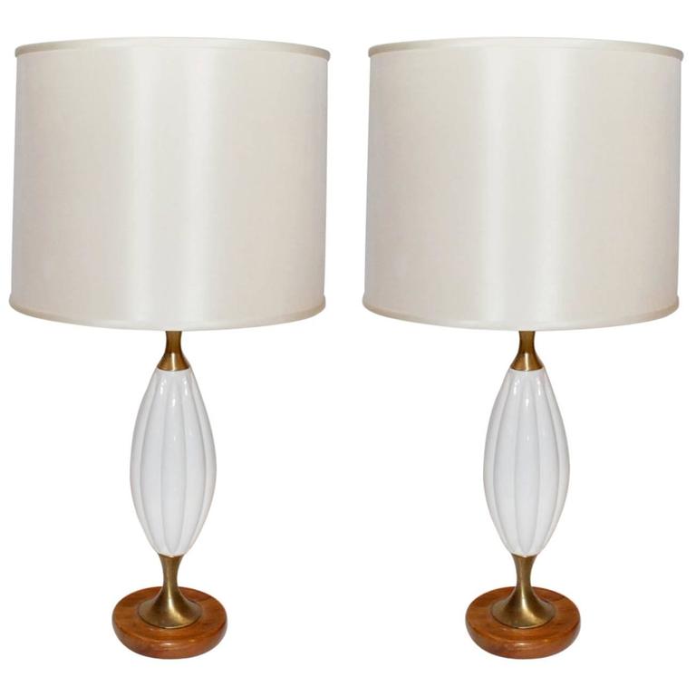 Pair of Ceramic Table Lamps For Sale at 1stdibs