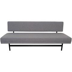 Straight 1960s Minimalist Daybed in the Style of Richard Schultz for Knoll Int.