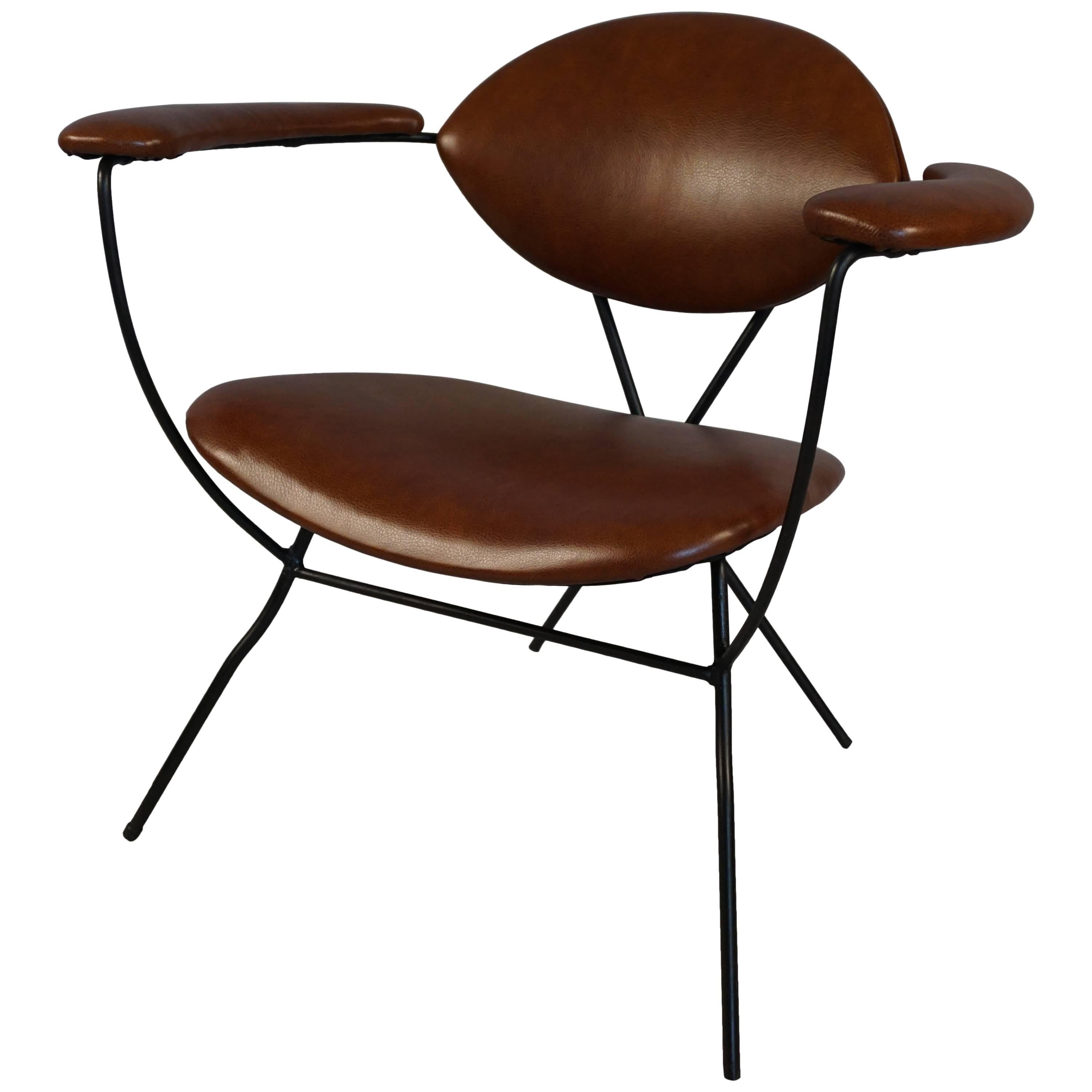 Modern Iron and Leather Chair in the Style of Carlo Hauner For Sale