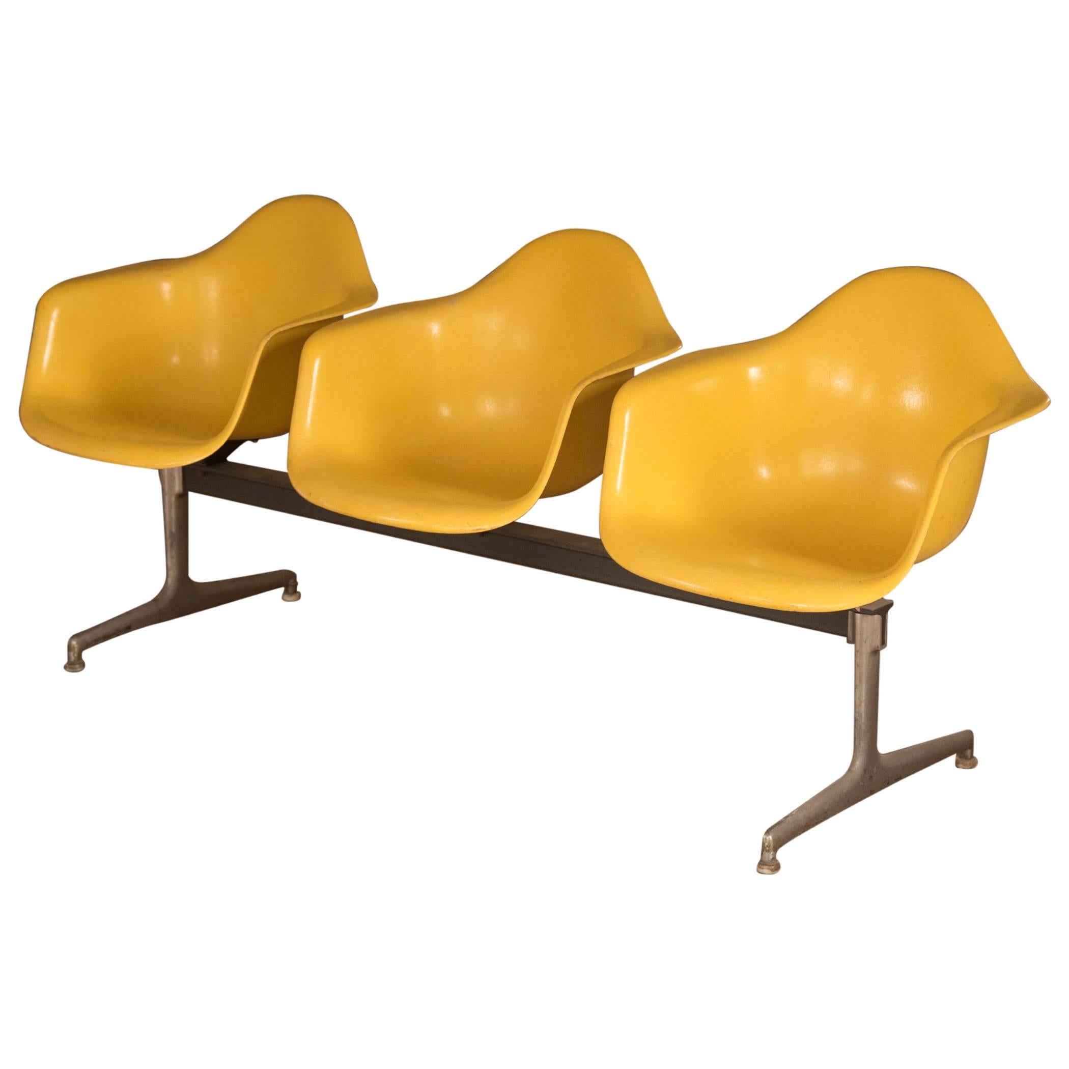 Charles & Ray Eames Three-Seat Shell Tandem Chairs for Herman Miller