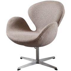 Retro Swan Chair by Arne Jacobsen