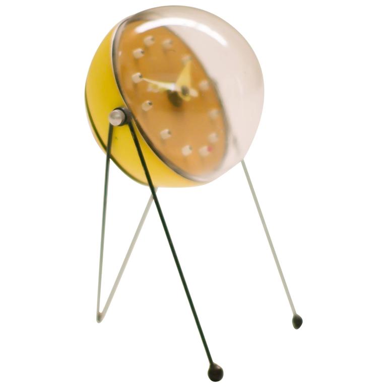 1950s Table Clock, Atomic Inspired Design For Sale at 1stdibs