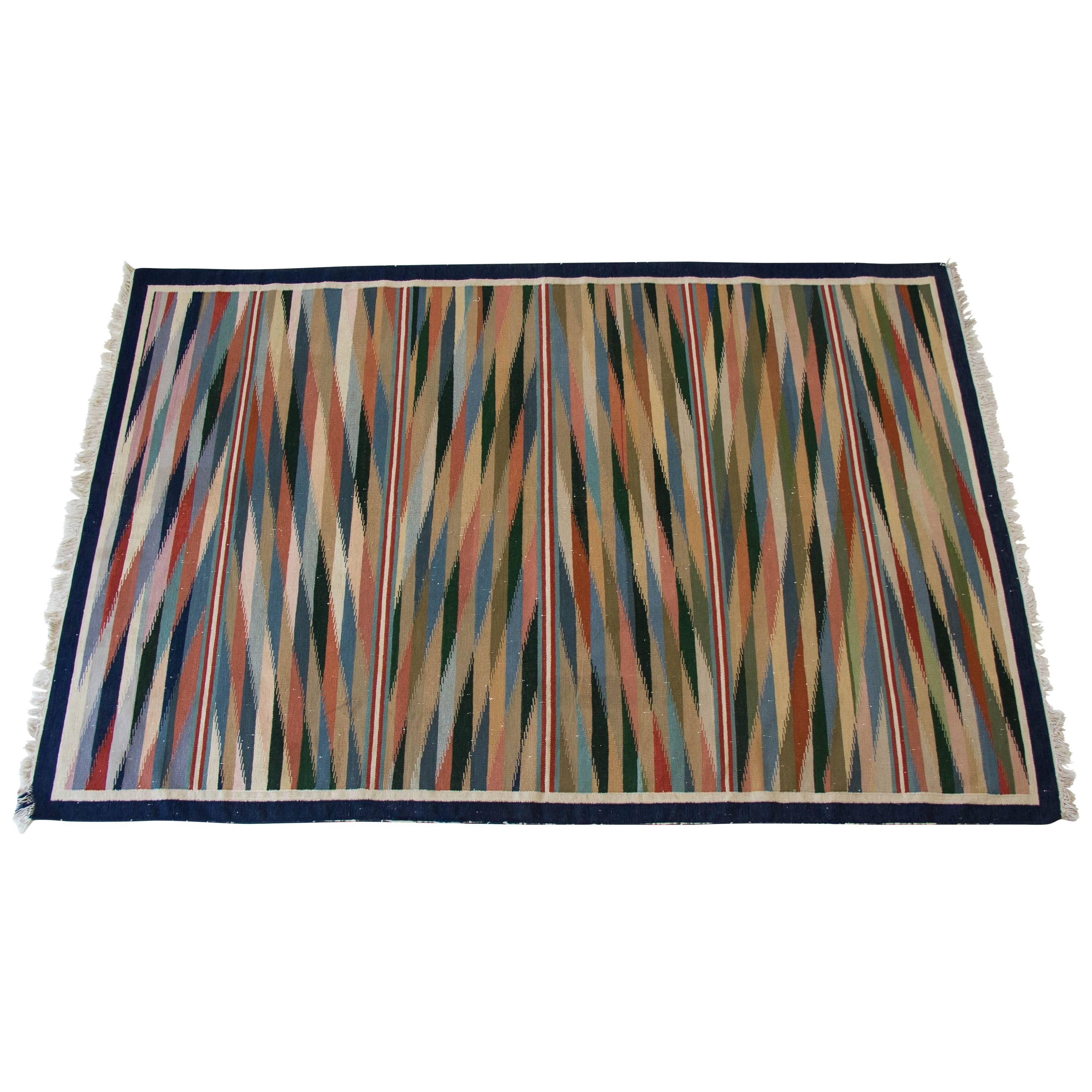 Dhurrie Area Rug with Multicolor Motif