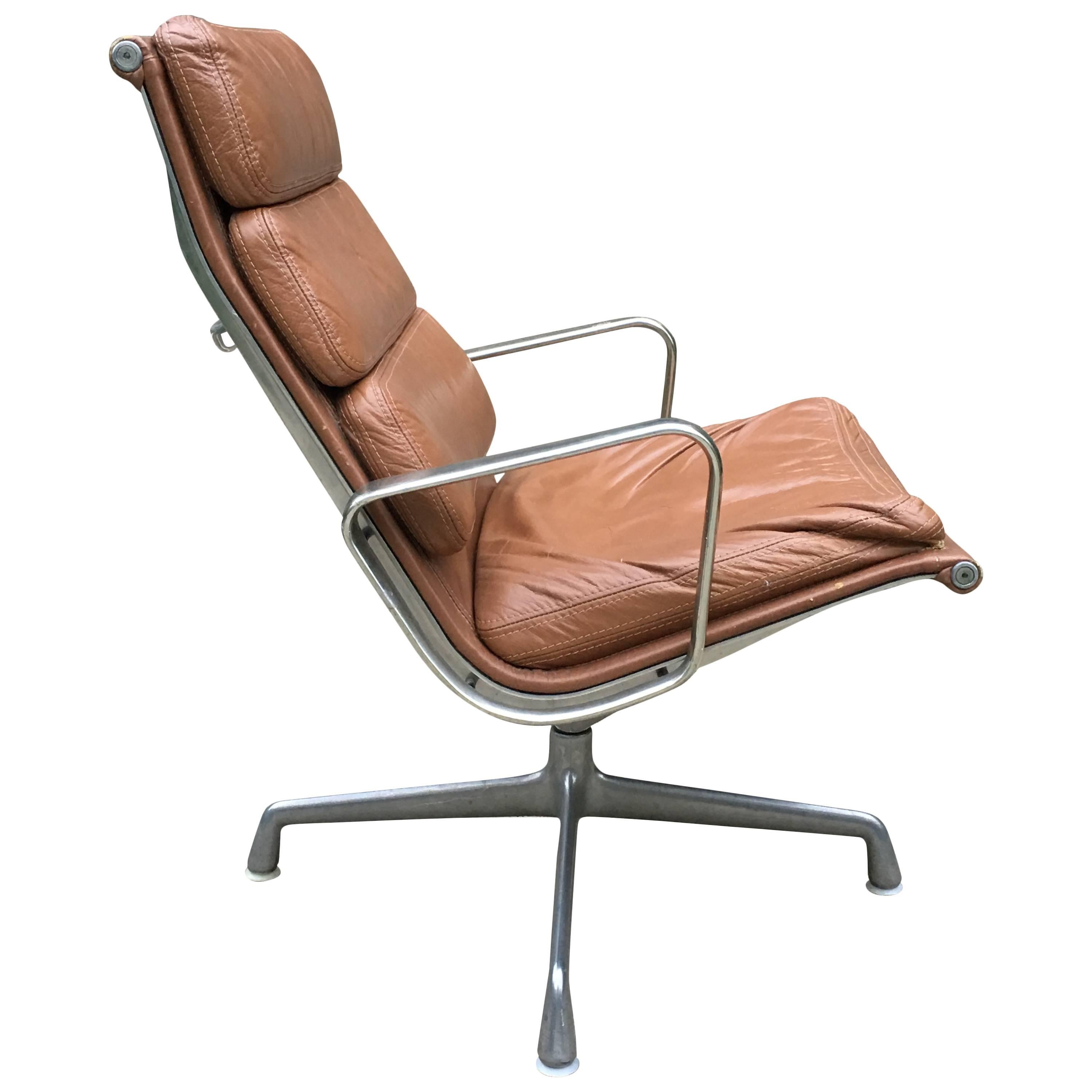 Herman Miller Eames Aluminum Group Soft Pad Lounge Chair