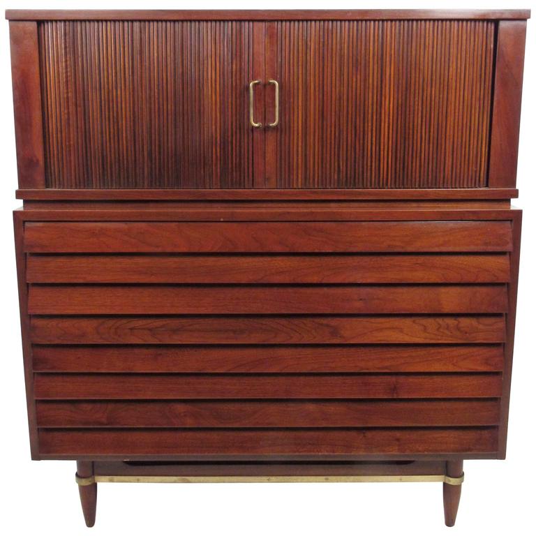 Vintage Highboy Dresser By American Of Martinsville For At 1stdibs Vintage Highboy Dresser By American Of Martinsville For