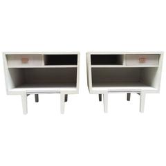 Pair of Italian Painted Nightstands Style of Gio Ponti 3