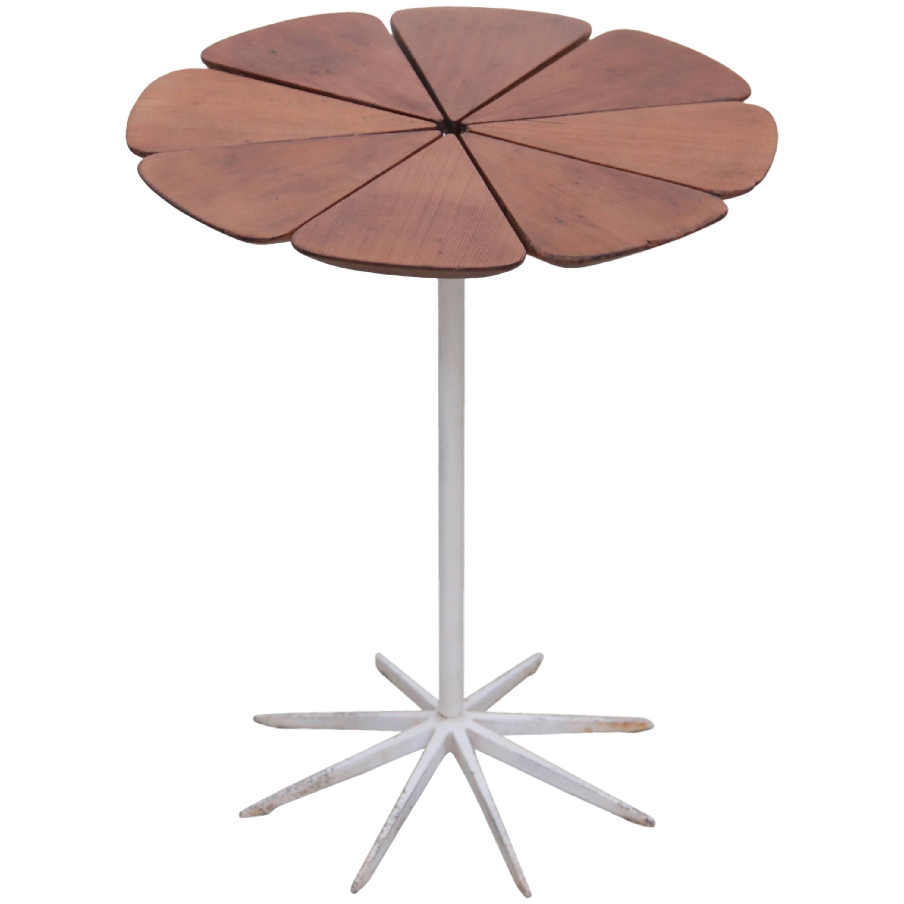 Amazing Richard Schultz Petal Table for Knoll in Original Condition