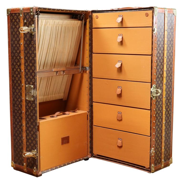 Louis Vuitton Wardrobe Trunk at 1stDibs