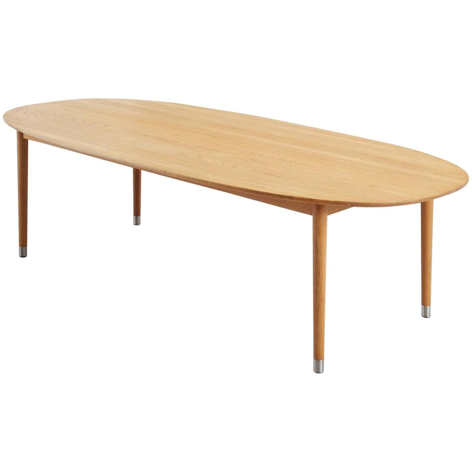 Large Oval Dining Table in Blond Oak For Sale at 1stdibs