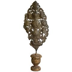 Early 18th Century Italian Lumiere 3