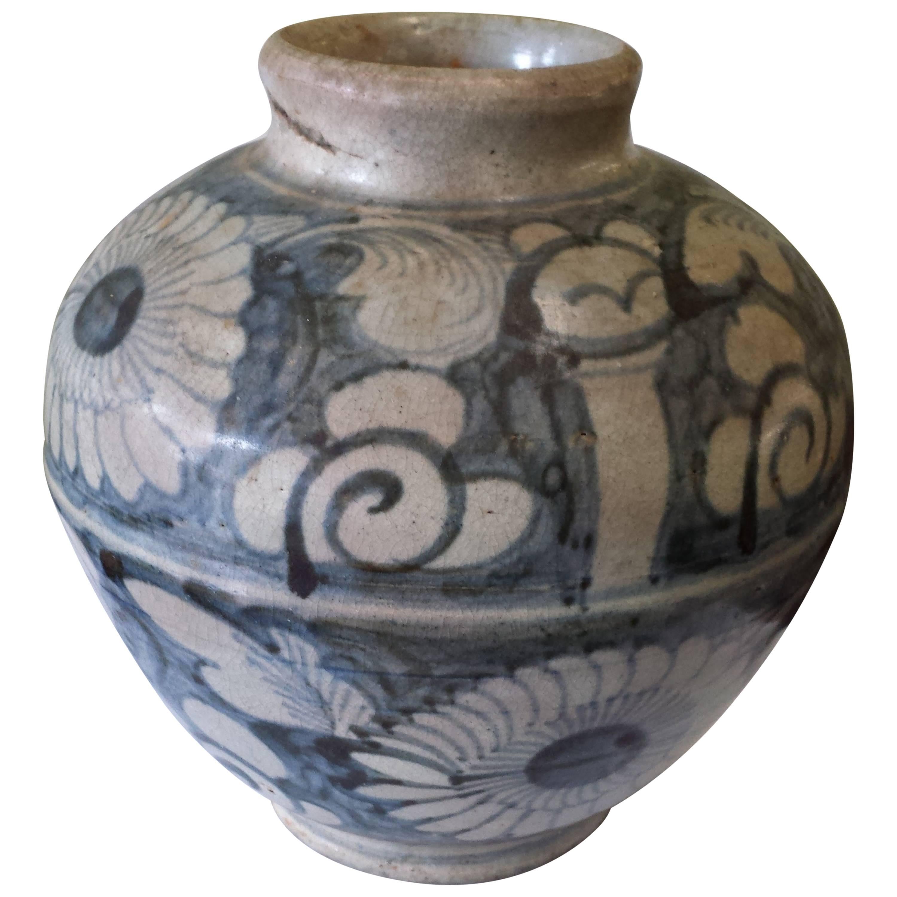 Chinese Zhangzhou "Swatow" Storage Jar/Gun Powder Jar, Late Ming or Early Qing