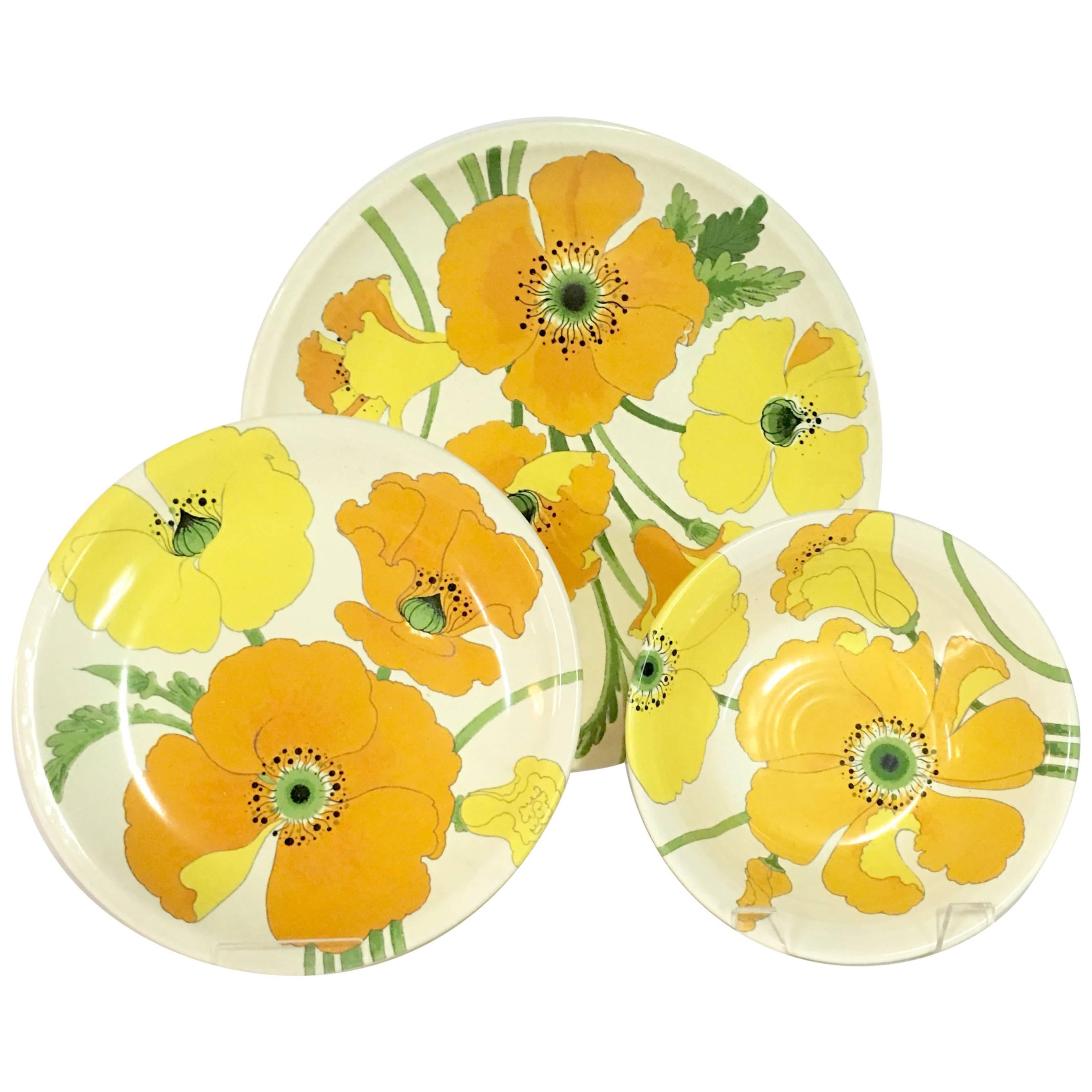 1970s Set of 17 Pieces Wild Poppy Ceramic Dinnerware