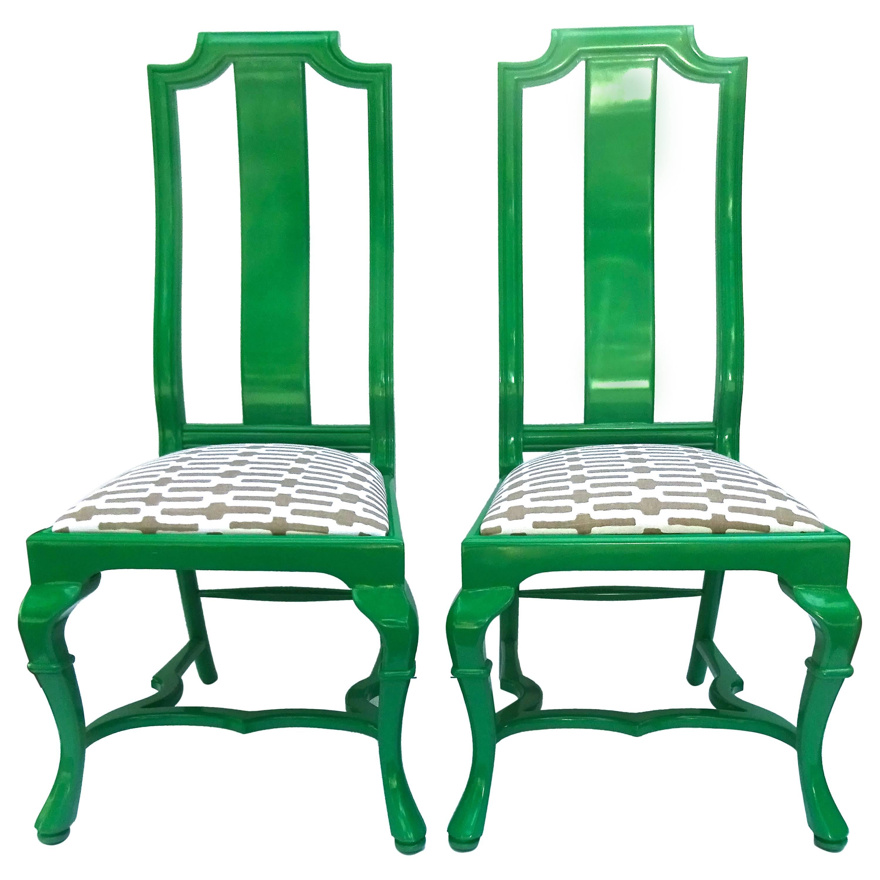 Chic Pair of 1970s Neo-Baroque Lacquered Hall Chairs For Sale