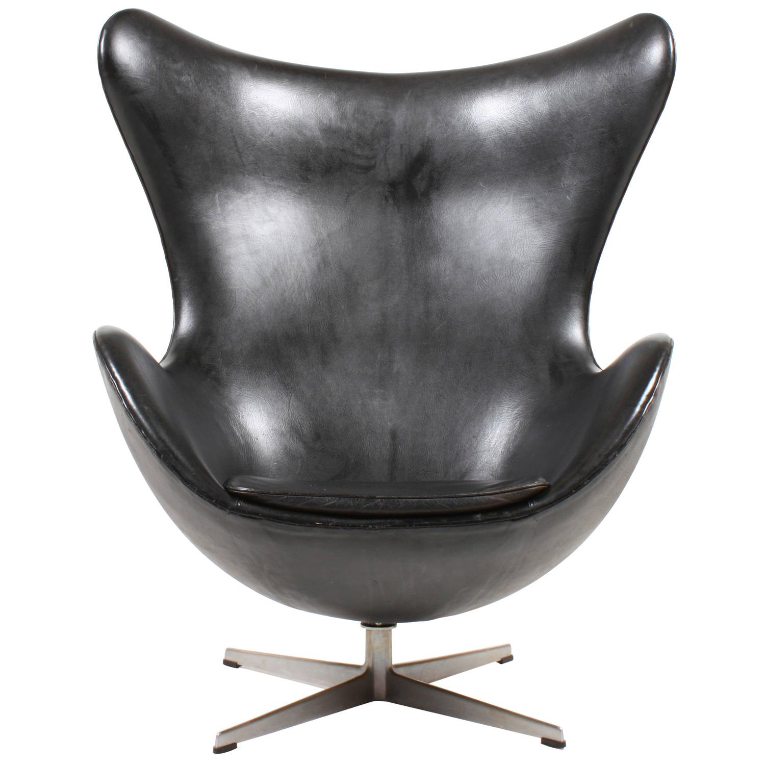Perfect Black Egg Chair For Sale at 1stdibs