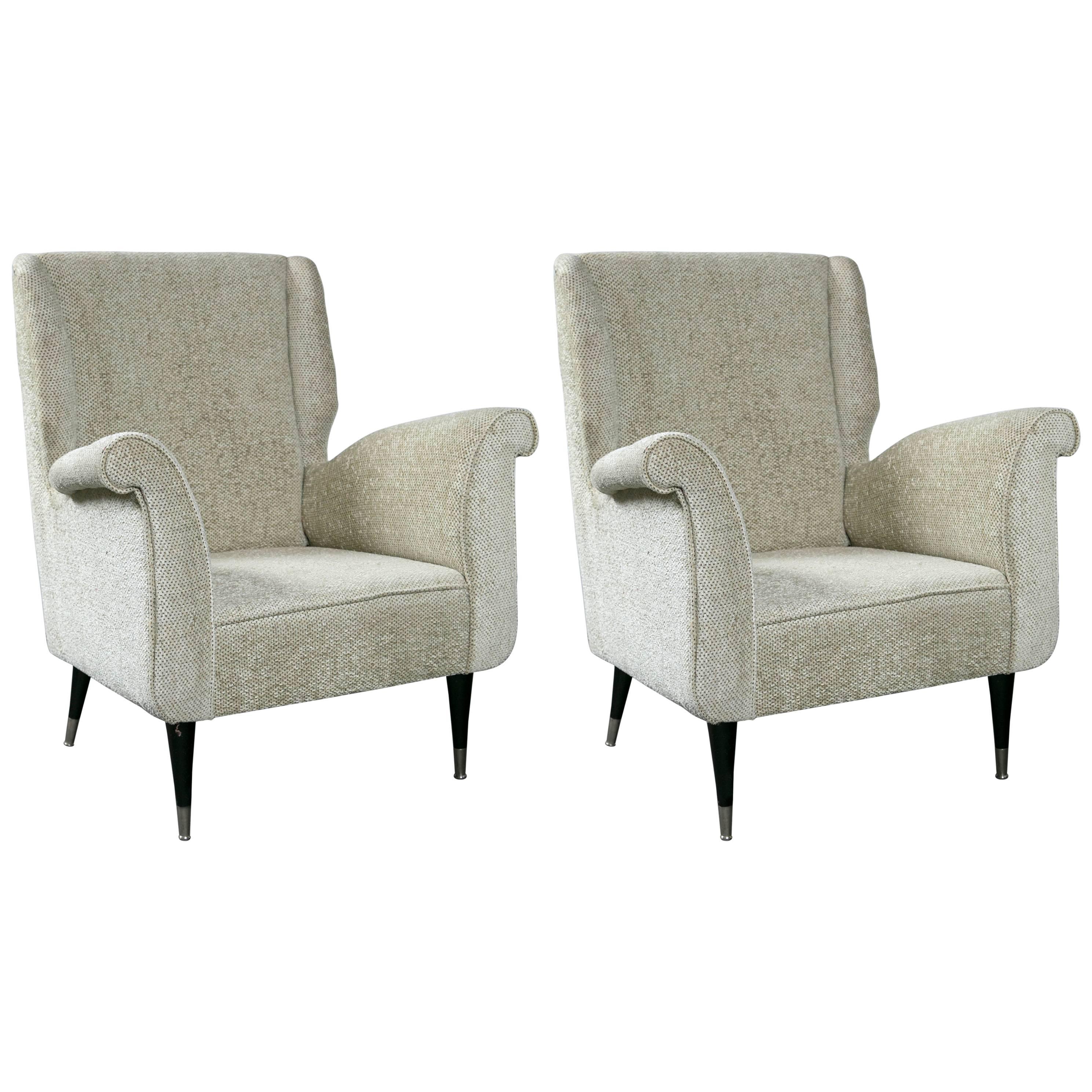 Pair of Mid-Century Modern Armchairs in the Style of Gio Ponti