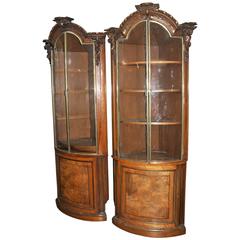 18th Century Pair of Large Antique Scottish Walnut Corner Cabinets Bookcases