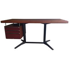 Nice Desk by Daciano da Costa