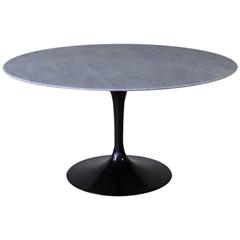 Round Marble Saarinen Table, Knoll International