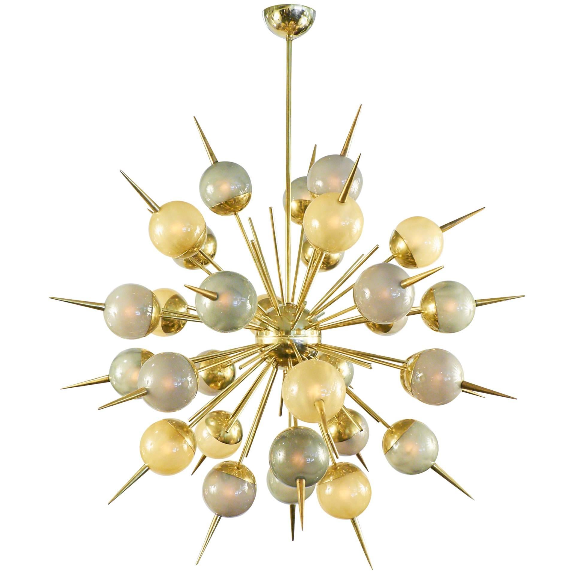 Multicolored Murano Glass and Brass Sputnik Chandelier For Sale