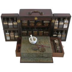 Boîte d'apothicaire / Boîte médicale du début du 19e siècle