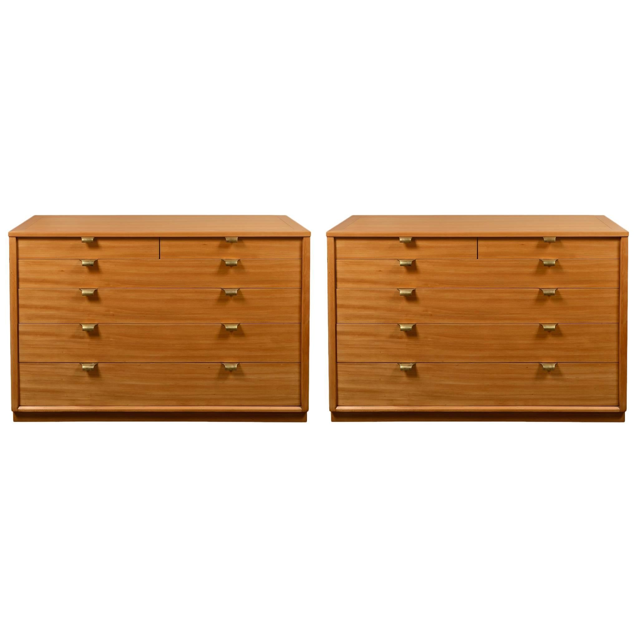 Elegant Pair of Chest of Drawers by Ed. Wormley, 1950s For Sale