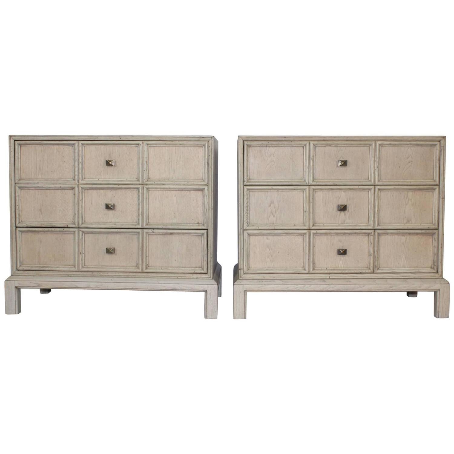 Pair of Nightstands by Henredon at 1stdibs