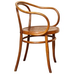 Antique Bentwood B-9 Chair by Michael Thonet, Manufactured by Jacob & Josef Kohn